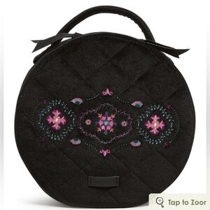 Brand New Vera Bradley Round Travel Case in Velvet Winter Ornaments